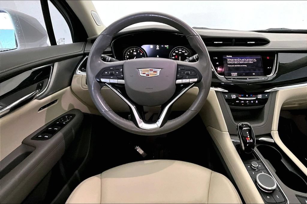 Used 2020 Cadillac XT6 Premium Luxury FWD image 6