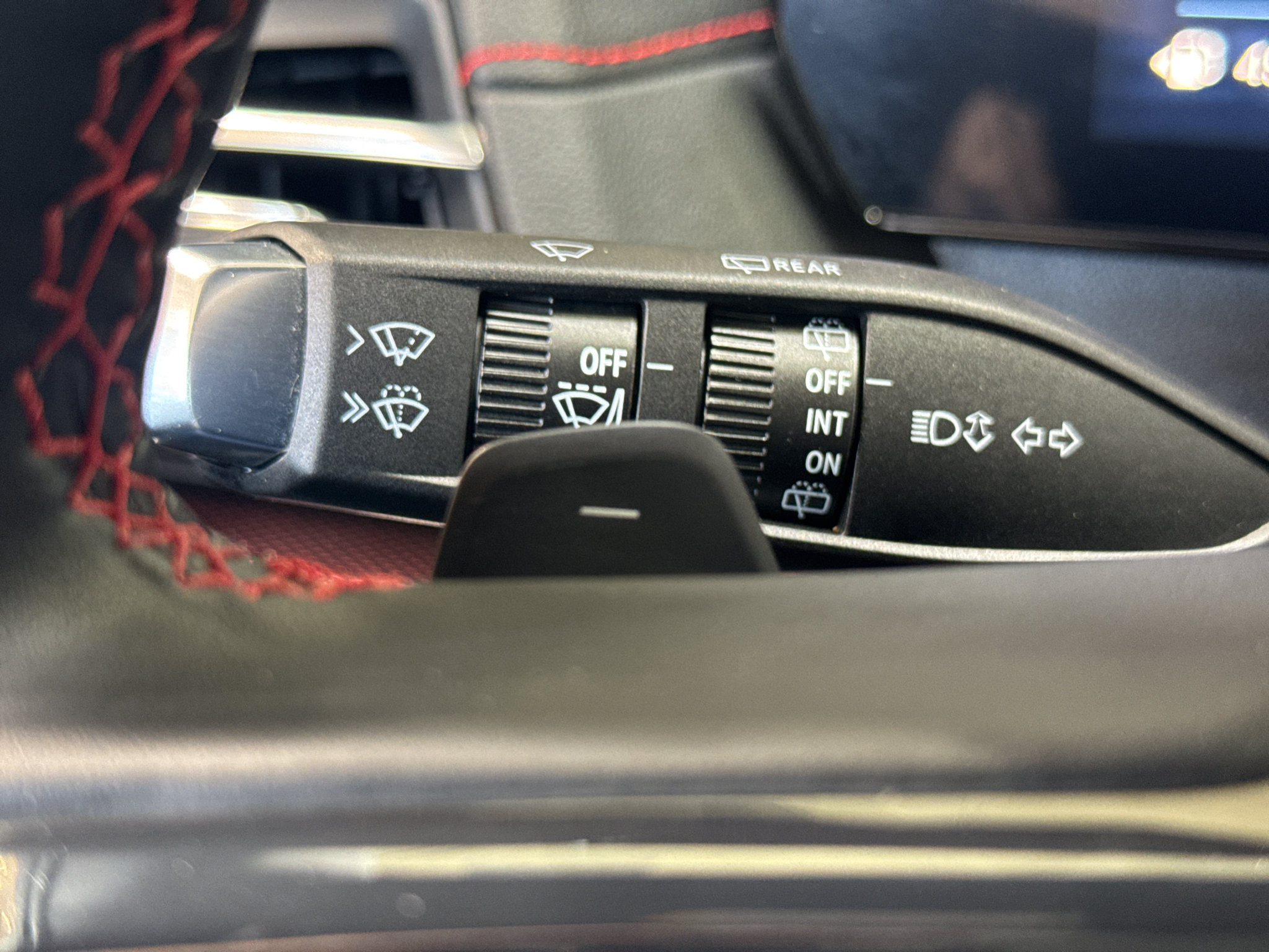 Used 2026 Chevrolet Traverse RS AWD/4WD image 27