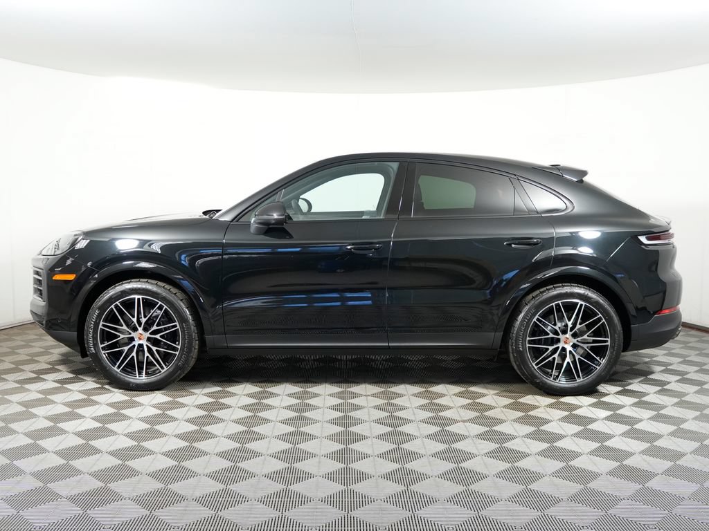 Used 2026 Porsche Cayenne Coupe AWD/4WD image 2