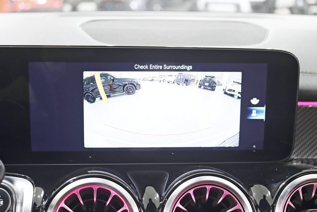 Used 2022 Mercedes-Benz GLB 35 AMG 4MATIC image 18
