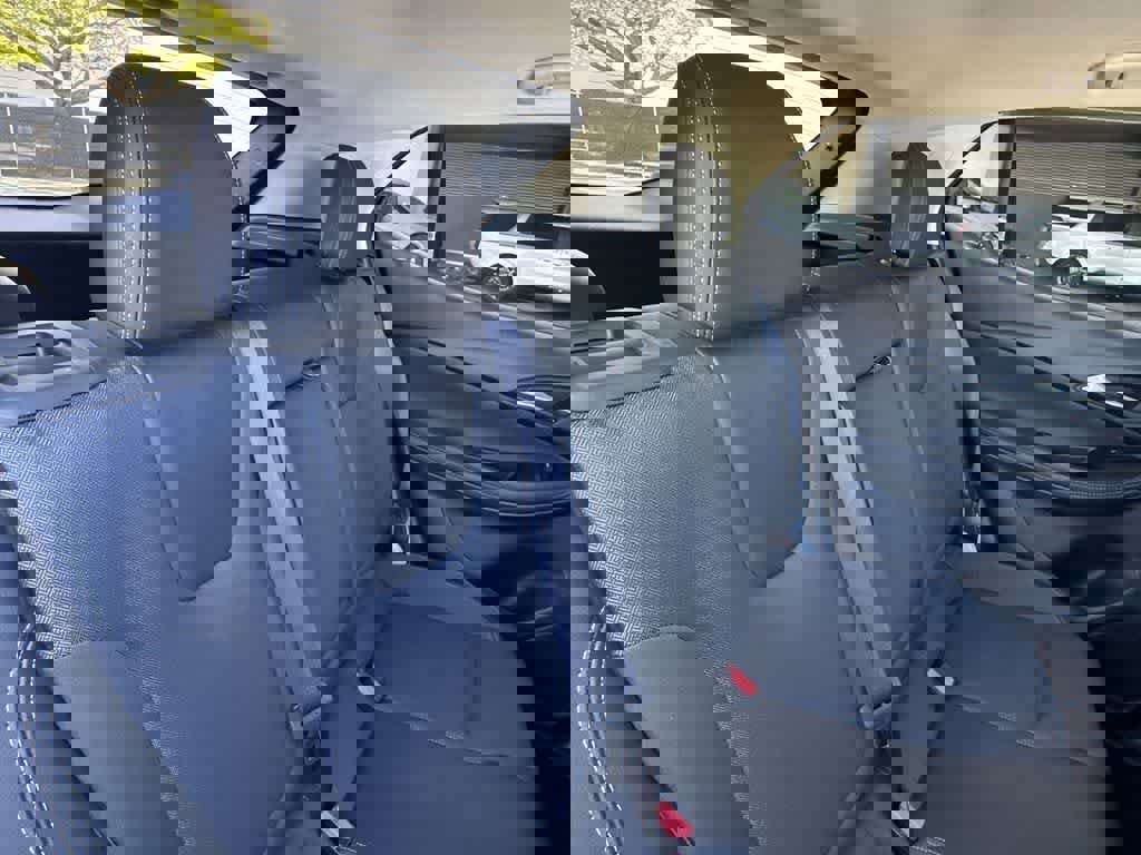 Used 2023 Buick Encore GX Select w/ Sport Touring Package image 26