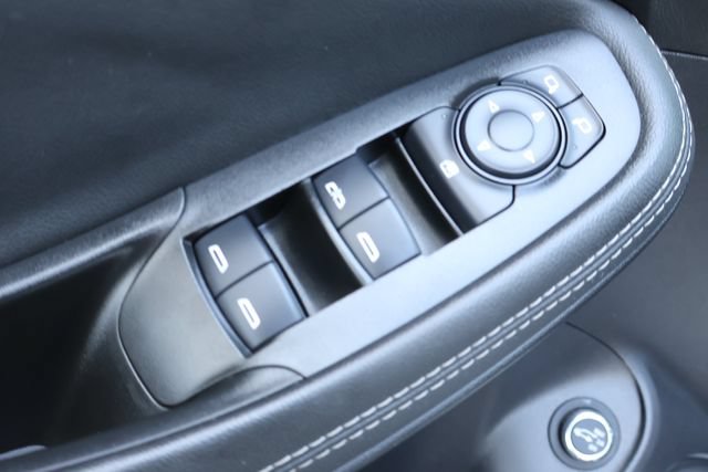 Used 2022 Buick Encore GX Essence w/ Advanced Technology Package FWD image 13
