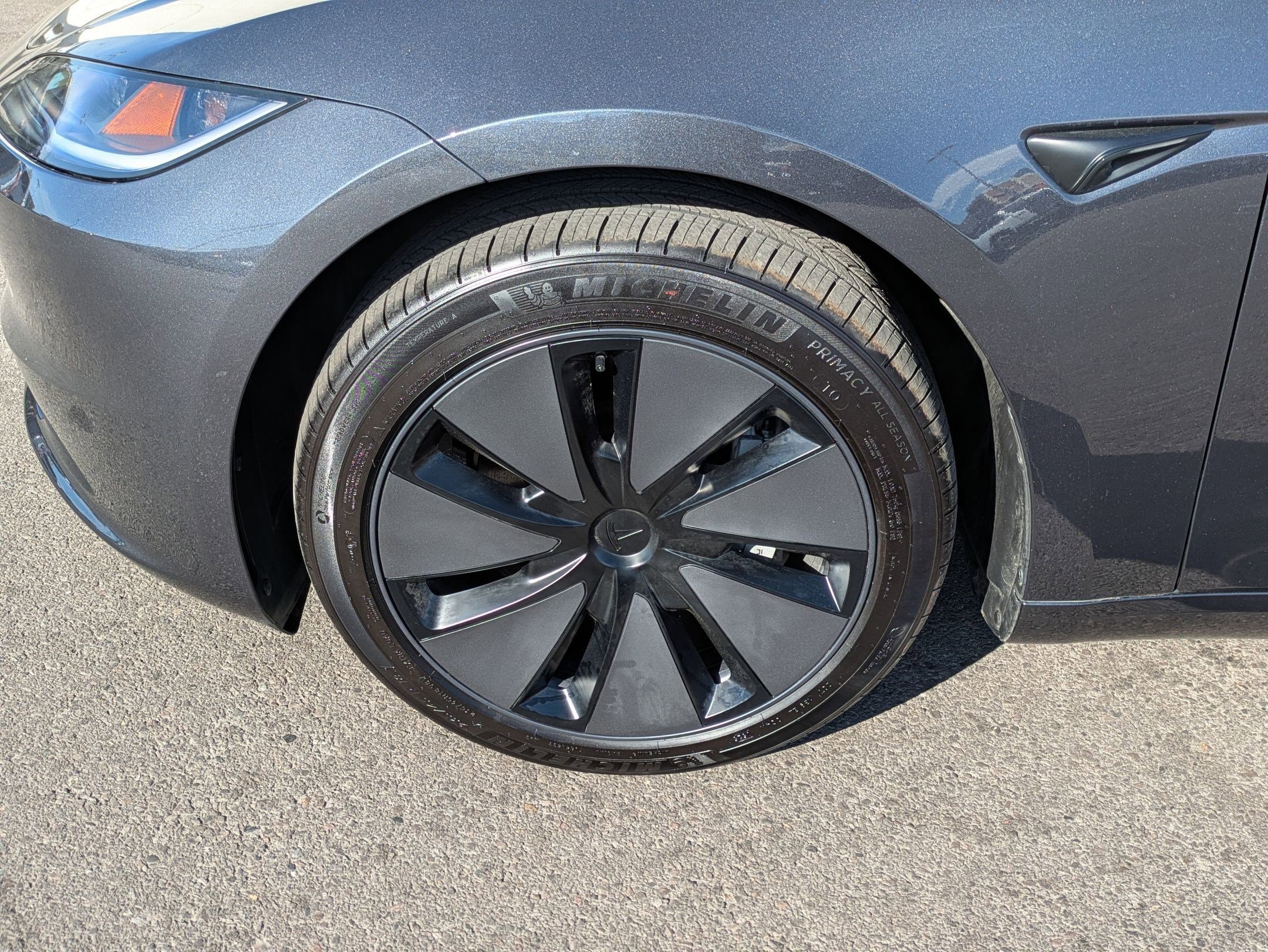 Used 2025 Tesla Model 3 image 14