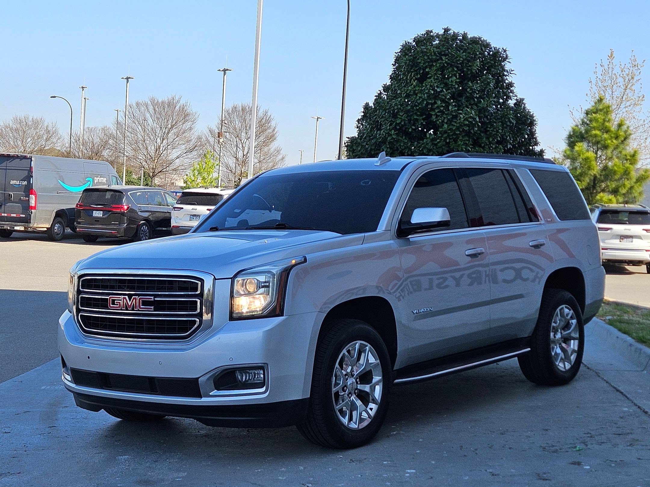 Used 2019 GMC Yukon SLE w/ SLE Value Package image 3