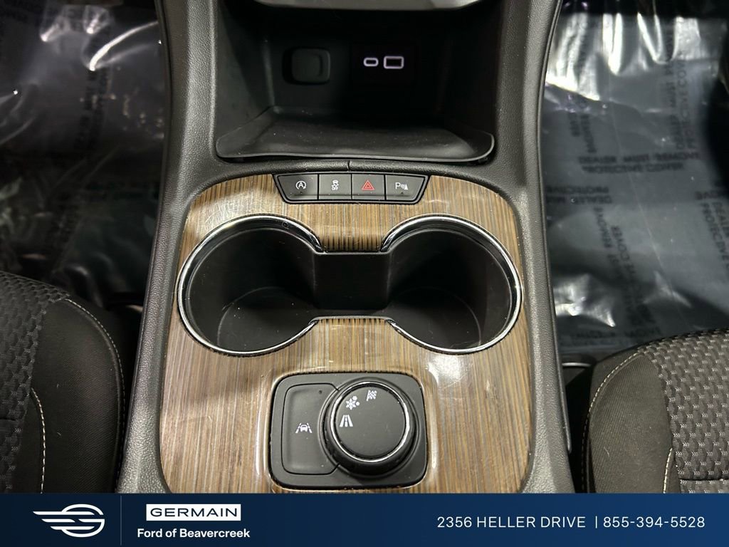 Used 2023 GMC Acadia SLE image 20