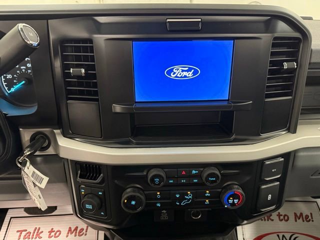 New 2026 Ford F250 XL w/ XL Chrome Package image 18