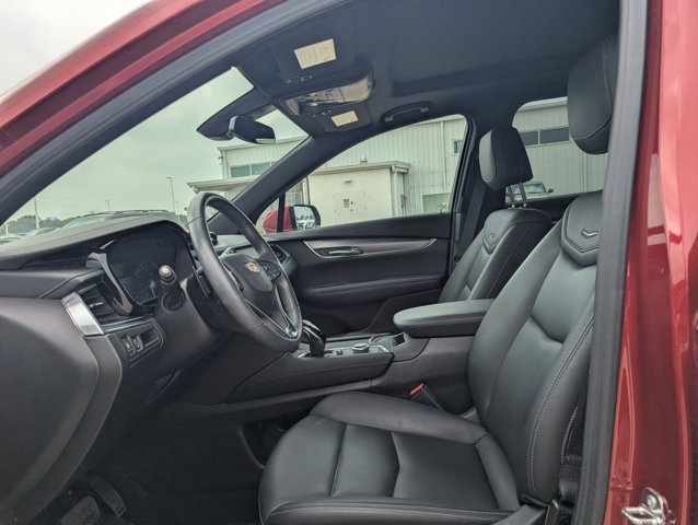 Used 2023 Cadillac XT6 Luxury AWD/4WD image 12