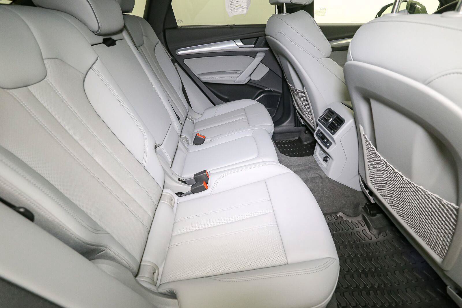 Used 2022 Audi Q5 2.0T Prestige w/ Prestige Package AWD/4WD image 25