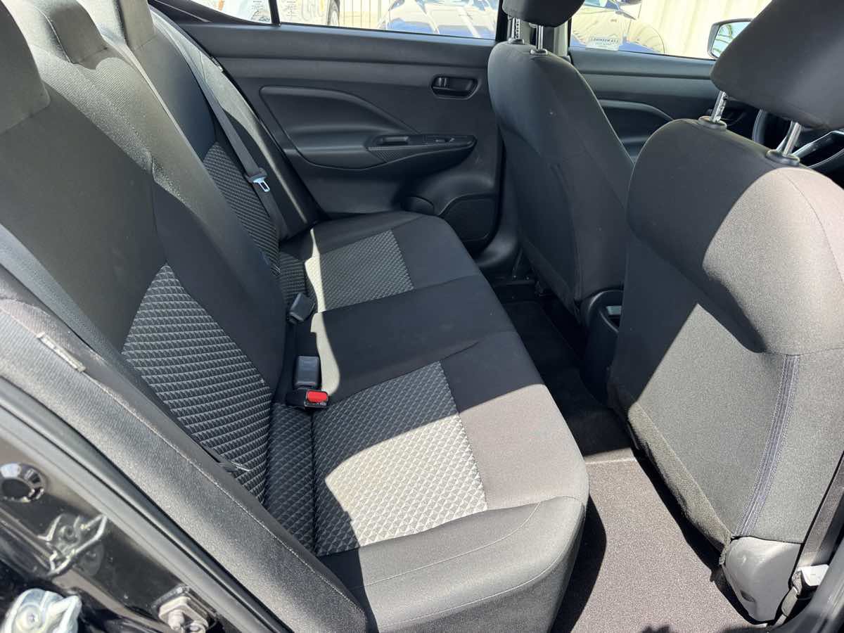 Used 2021 Nissan Versa S FWD image 16
