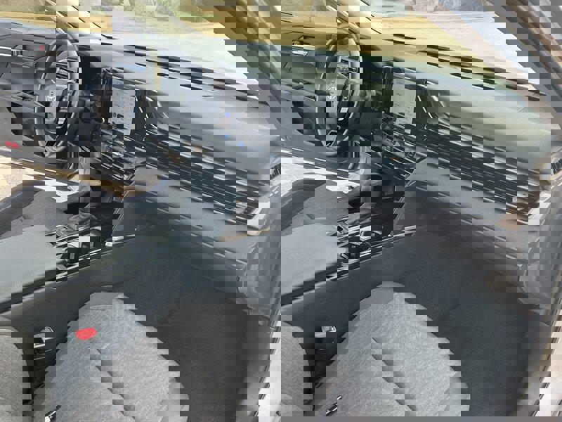 Used 2025 Toyota Camry LE image 23