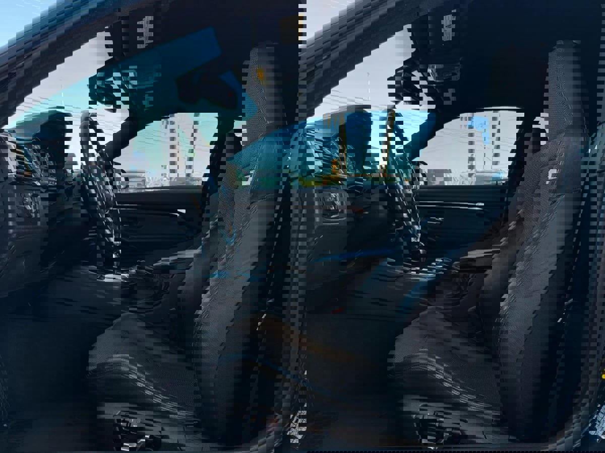 Used 2017 BMW M4 Coupe image 38