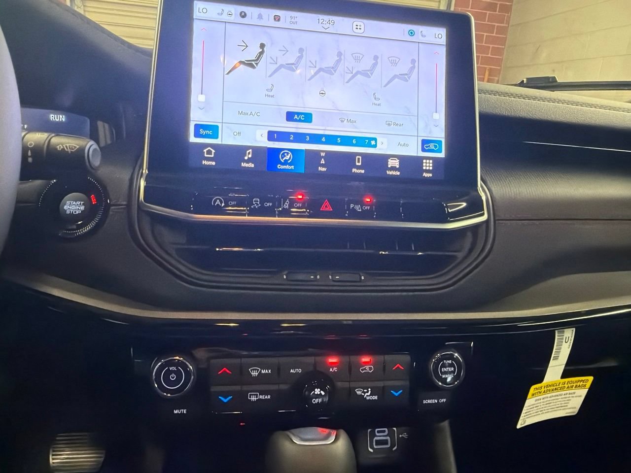 New 2026 Jeep Compass Trailhawk w/ Sun, Sound & Navigation Group AWD/4WD image 22