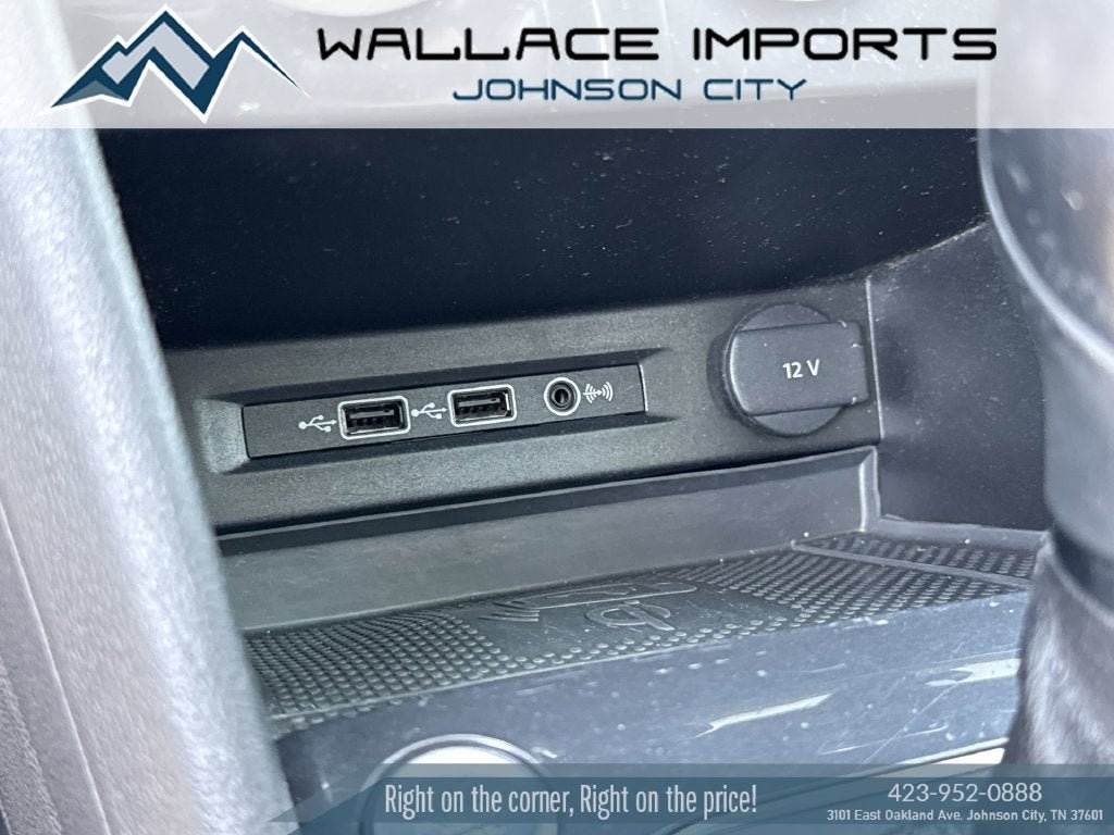 Used 2020 Volkswagen Tiguan SEL FWD image 27