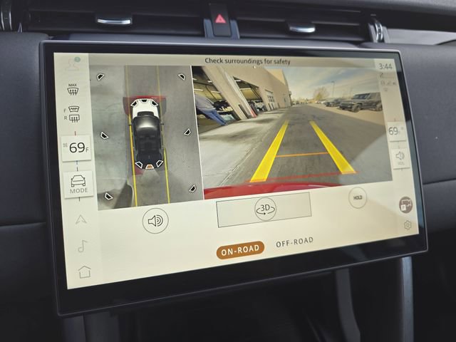 Certified 2025 Land Rover Discovery Sport S image 26