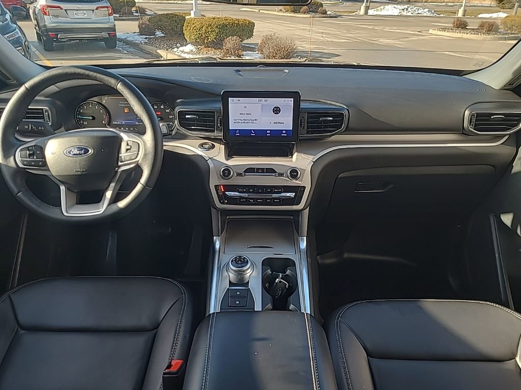 Used 2023 Ford Explorer XLT w/ Equipment Group 202A image 11