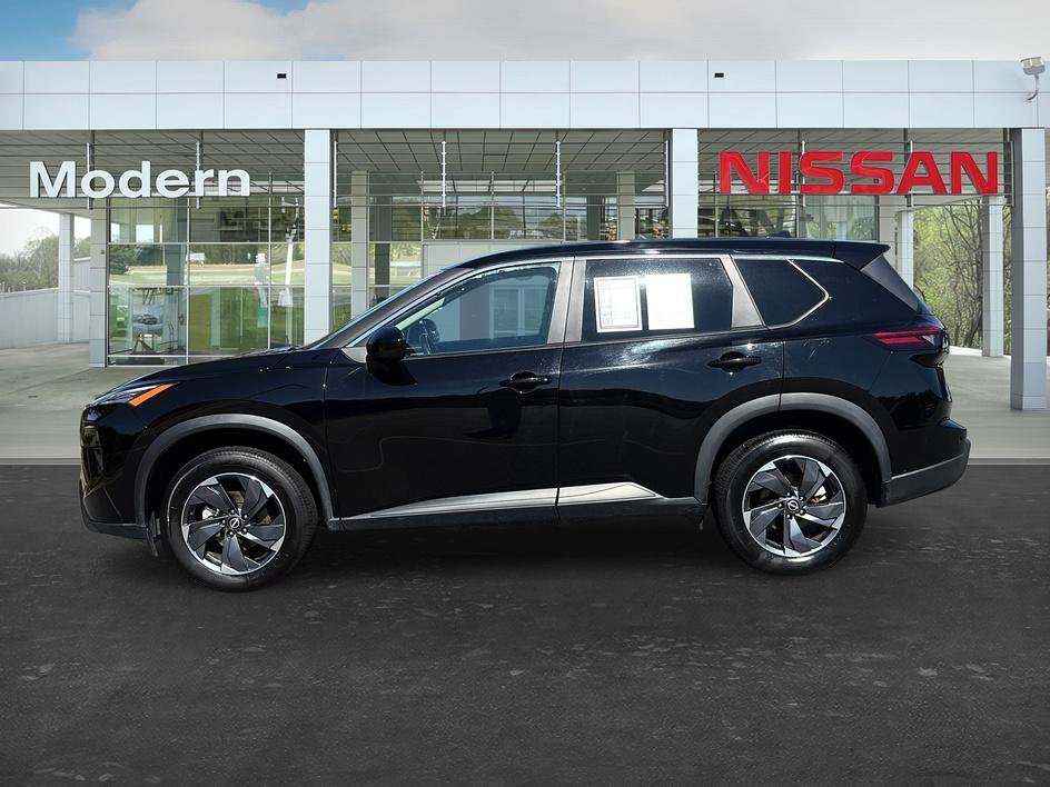Certified 2025 Nissan Rogue SV FWD image 2