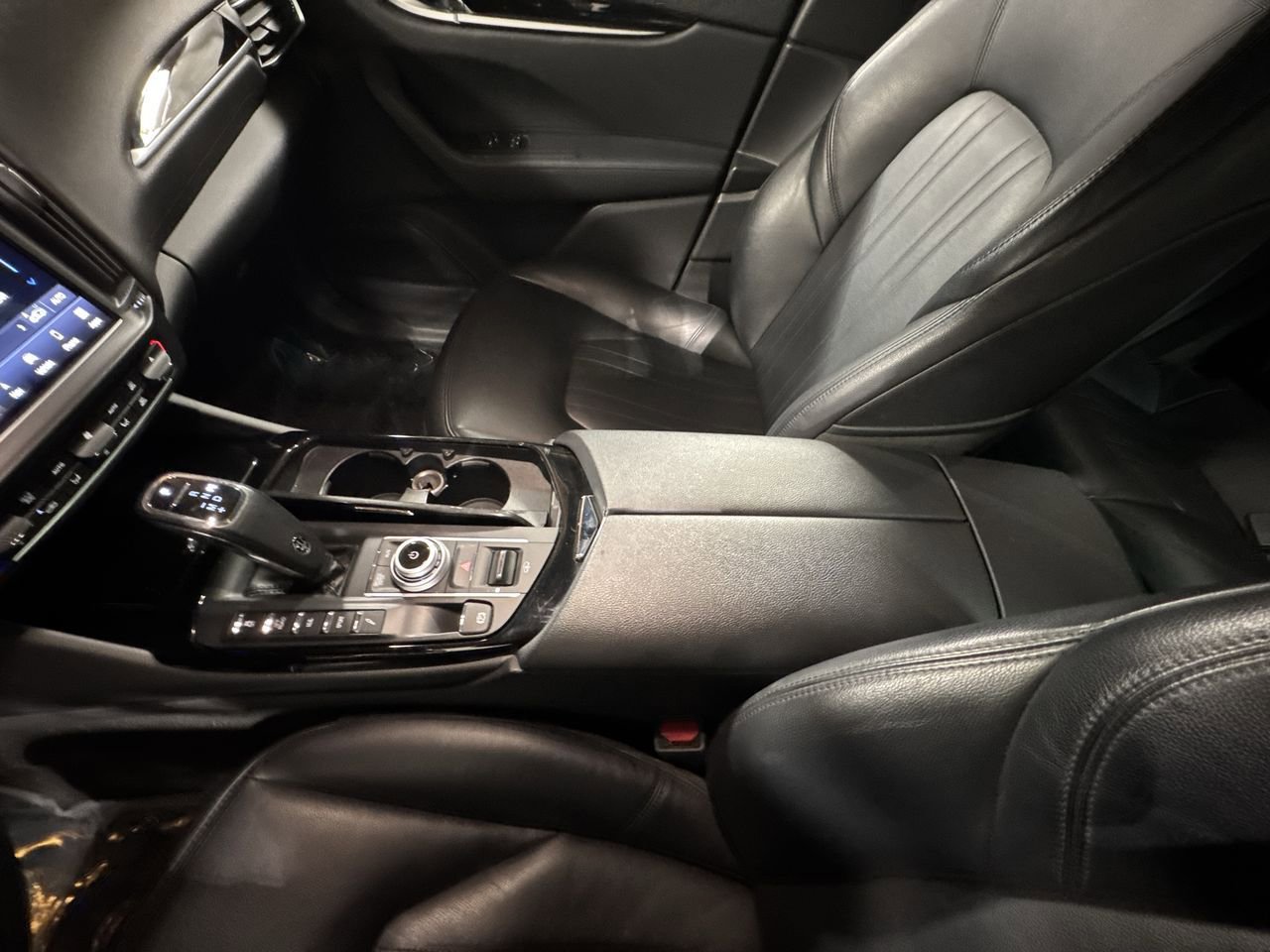 Used 2023 Maserati Levante Modena image 30