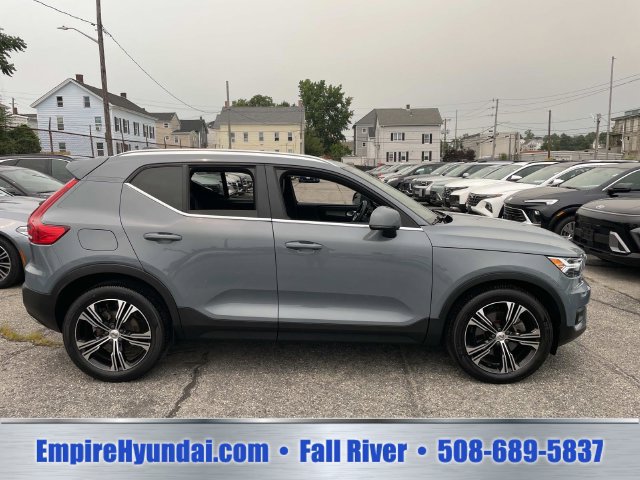 Used 2020 Volvo XC40 T5 Inscription w/ Protection Package AWD/4WD image 3