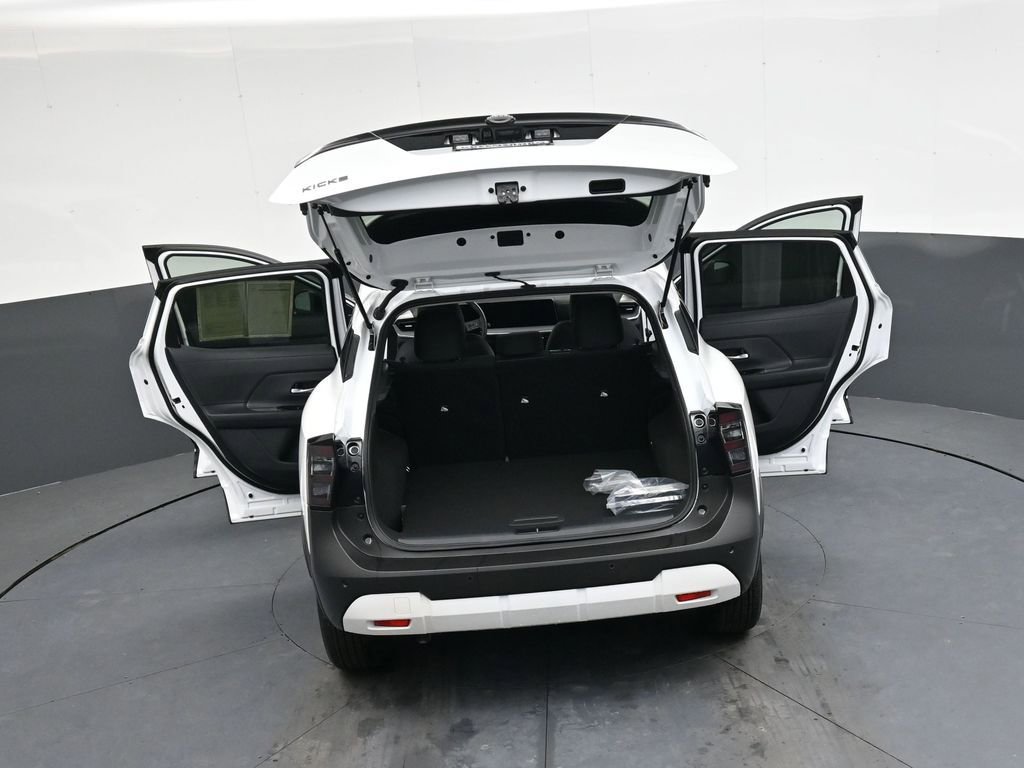 Used 2026 Nissan Kicks SV image 43