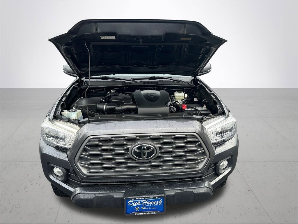 Used 2021 Toyota Tacoma TRD Off-Road w/ Technology Package image 4