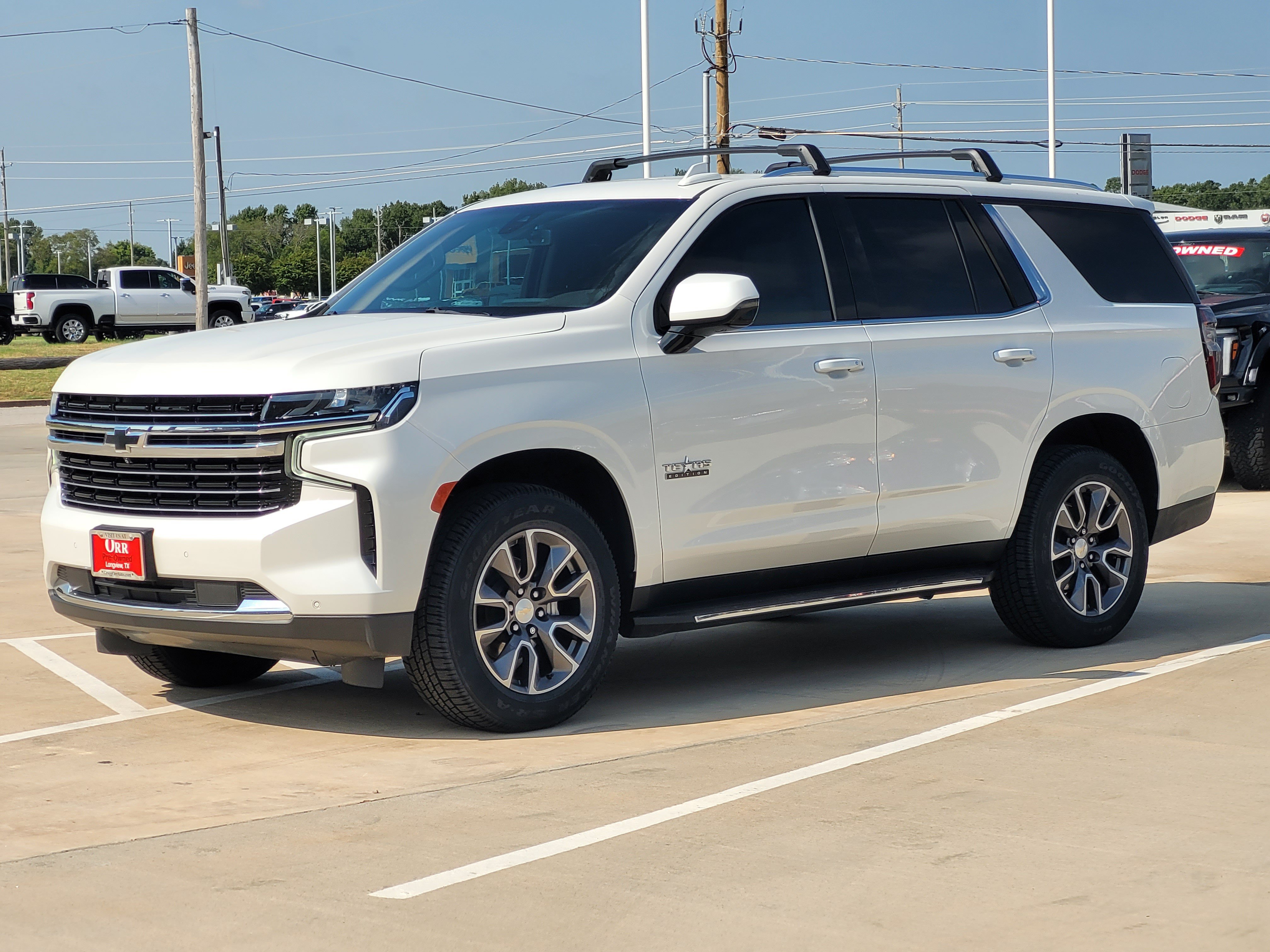 Used 2022 Chevrolet Tahoe LT w/ Luxury Package RWD image 3