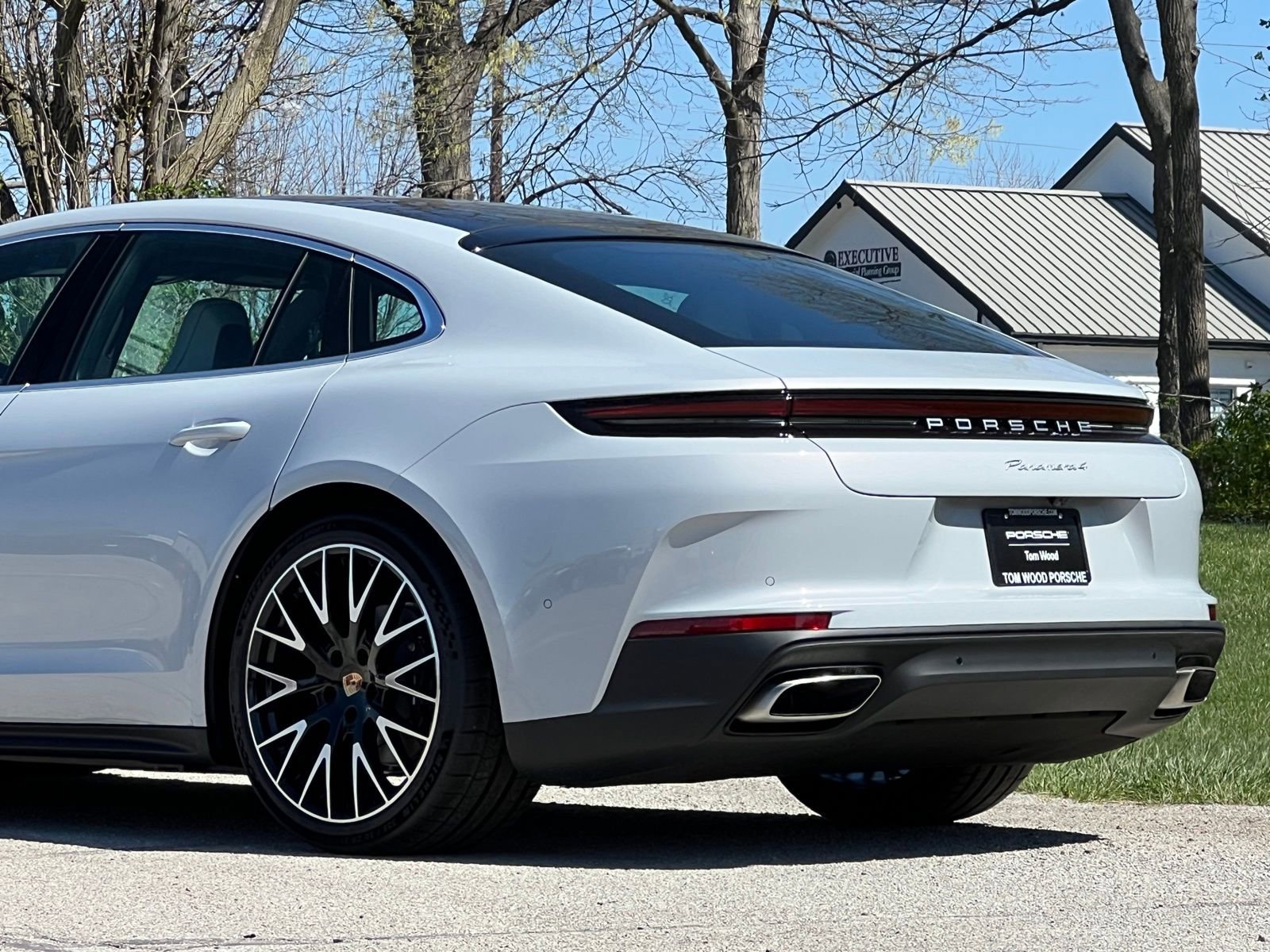 New 2026 Porsche Panamera 4 image 9