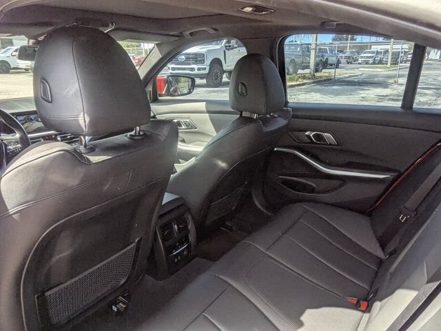 Used 2020 BMW 330i Sedan w/ Convenience Package RWD image 11
