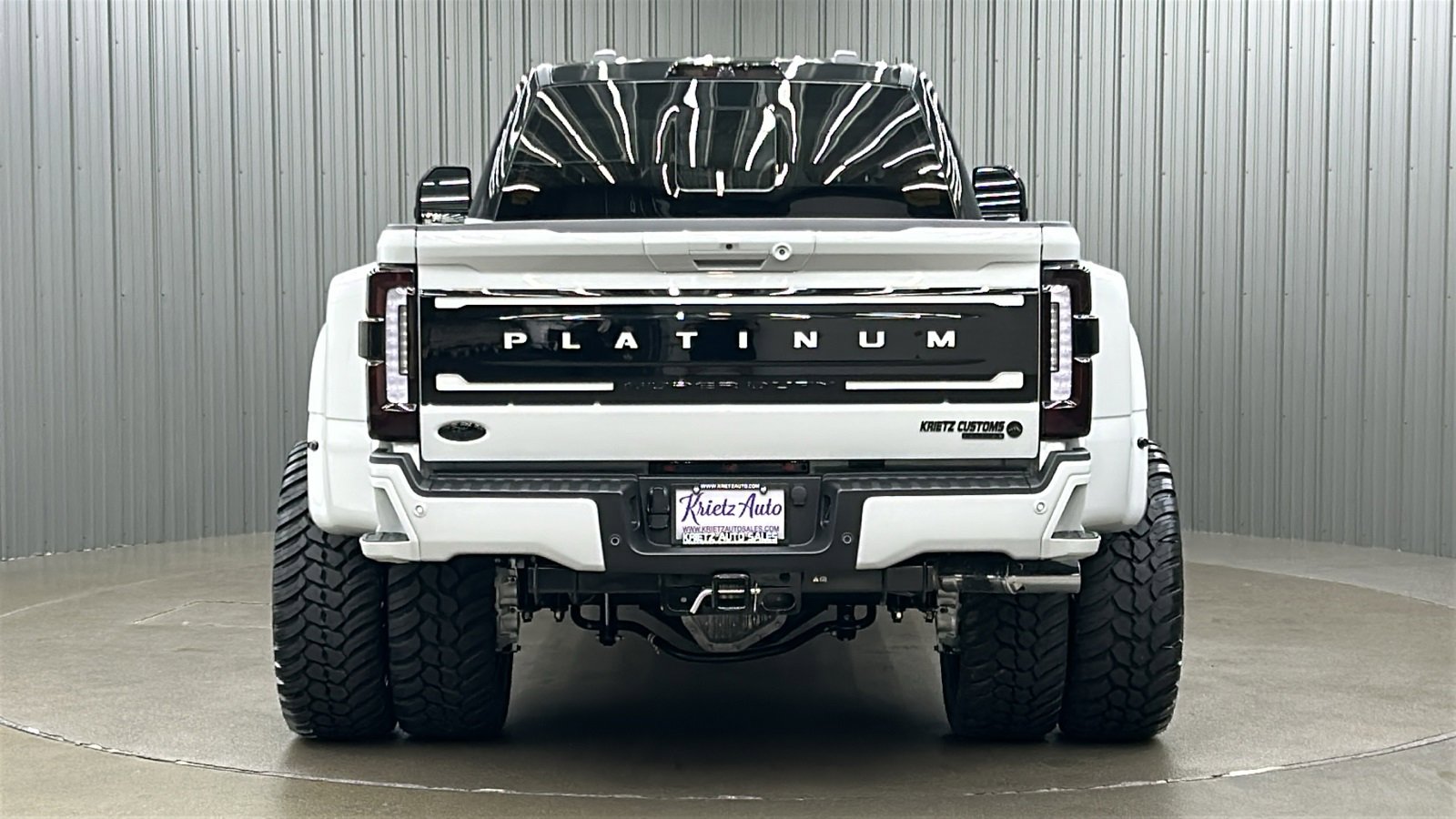 Used 2025 Ford F450 Platinum w/ Platinum Plus Package image 4