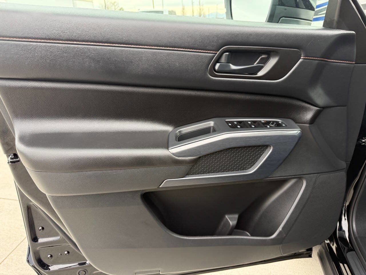 Used 2025 Nissan Pathfinder Rock Creek image 33