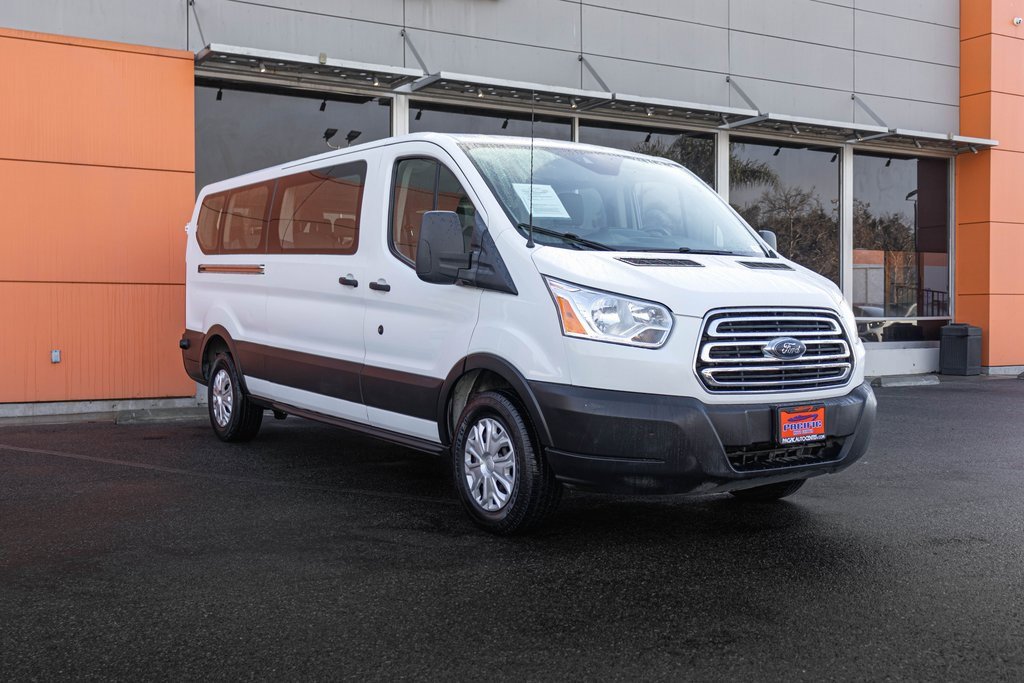 Used 2019 Ford Transit 350 XLT image 6