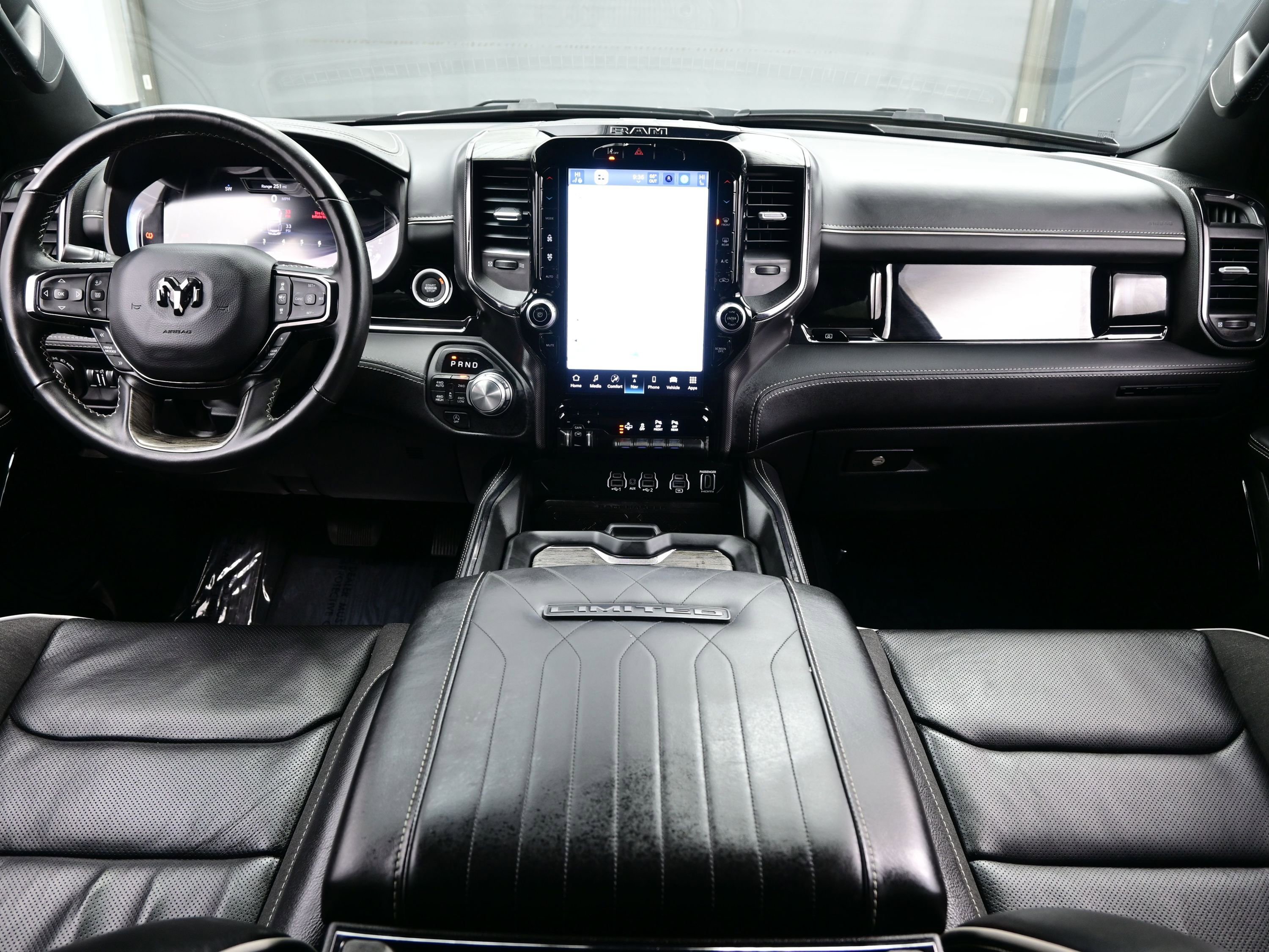 Used 2025 RAM 1500 Limited image 17