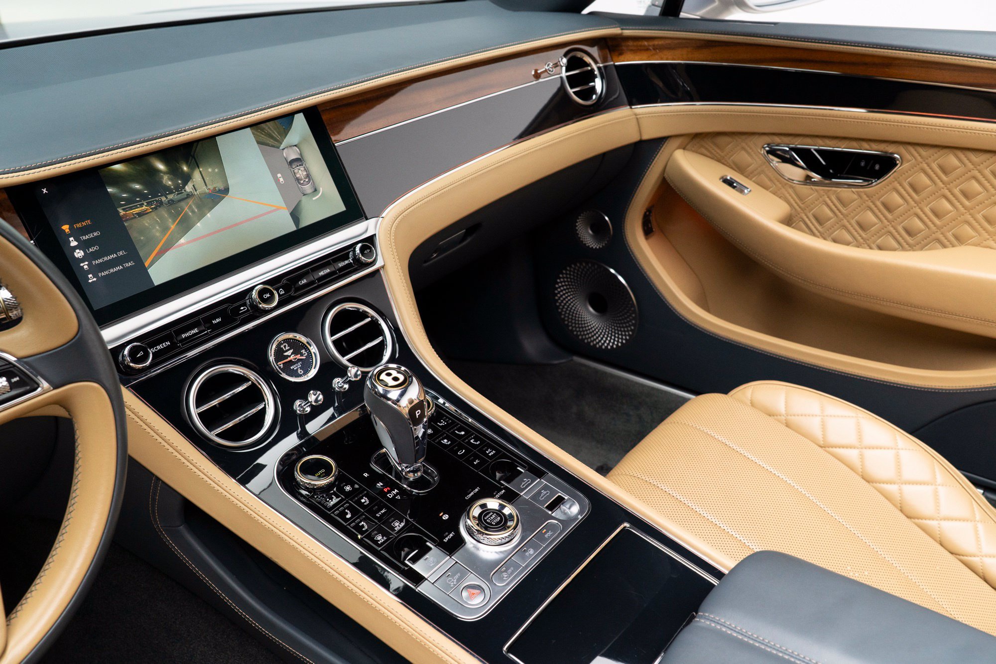 Used 2020 Bentley Continental GT AWD/4WD image 26