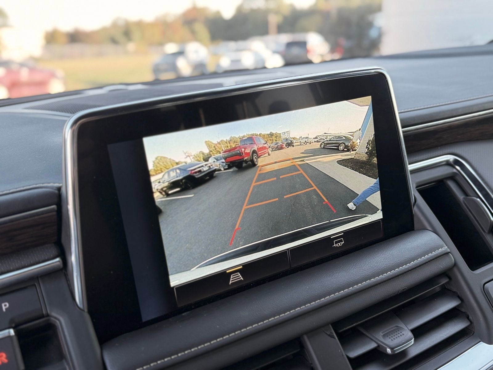 Used 2023 Chevrolet Tahoe Premier image 36