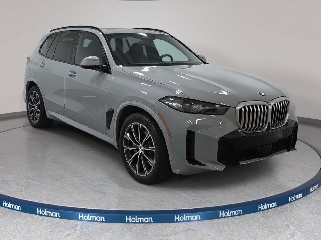 Used 2024 BMW X5 xDrive40i w/ M Sport Package AWD/4WD image 4