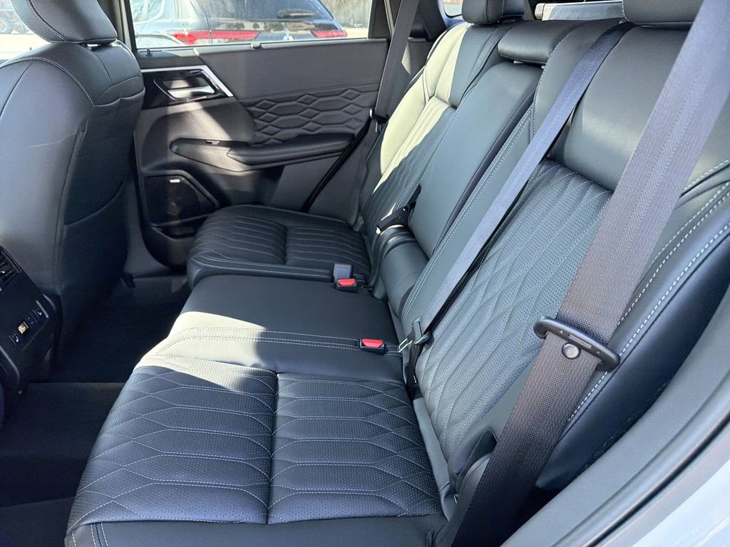 New 2026 Mitsubishi Outlander SEL AWD/4WD image 11