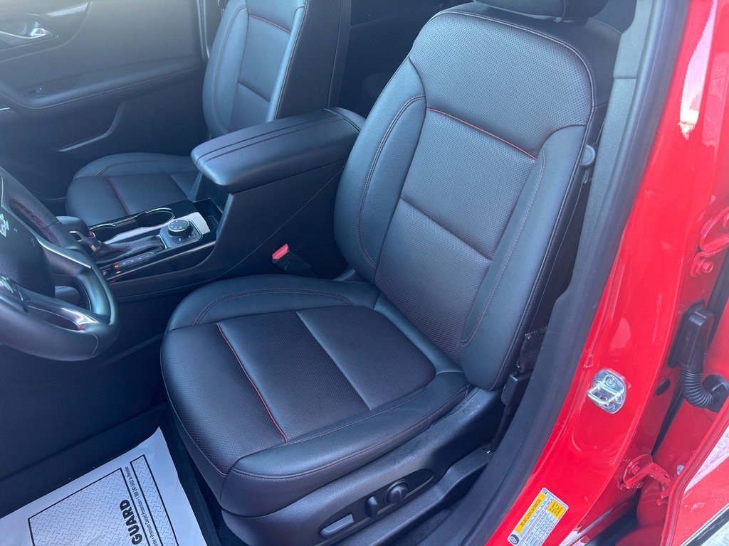 Used 2025 Chevrolet Blazer RS image 9