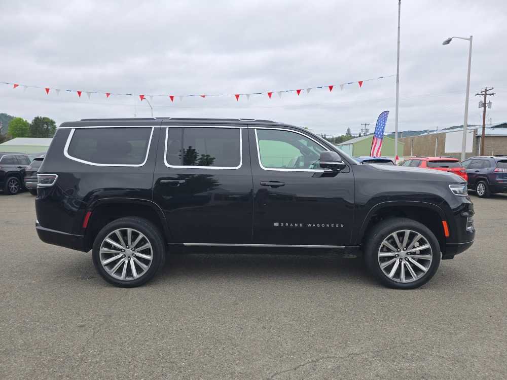 Used 2023 Jeep Grand Wagoneer Series II AWD/4WD image 6