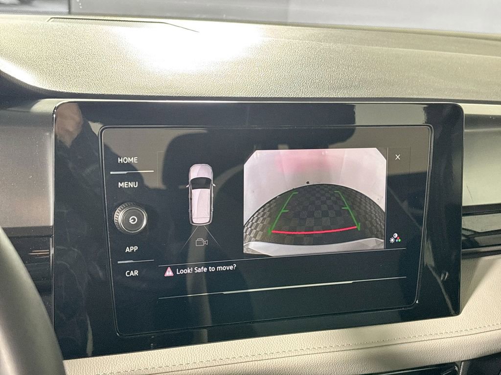 Certified 2025 Volkswagen Taos S AWD/4WD image 16