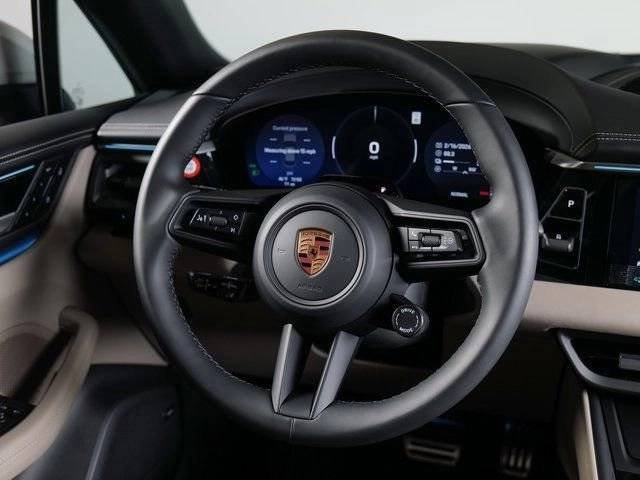 New 2026 Porsche Macan 4S Electric AWD/4WD image 15