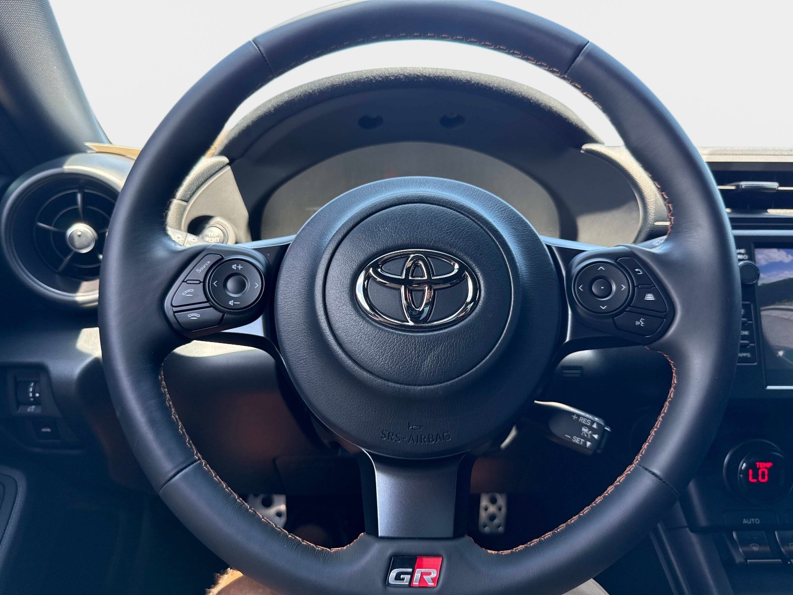 Used 2025 Toyota GR86 Hakone Edition RWD image 24