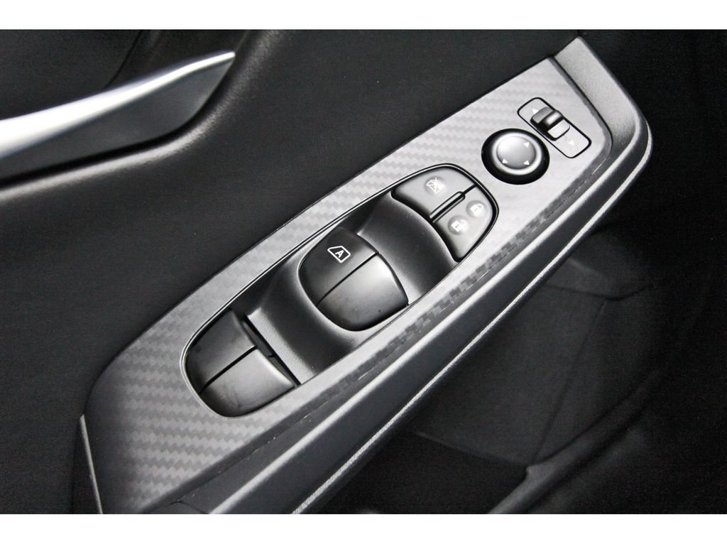 Used 2025 Nissan Sentra SV FWD image 19