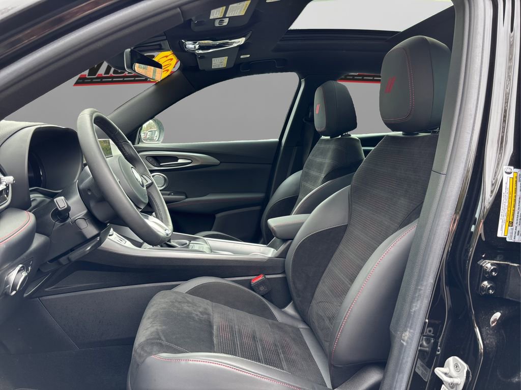 Certified 2023 Dodge Hornet GT Plus w/ Track Pack image 9