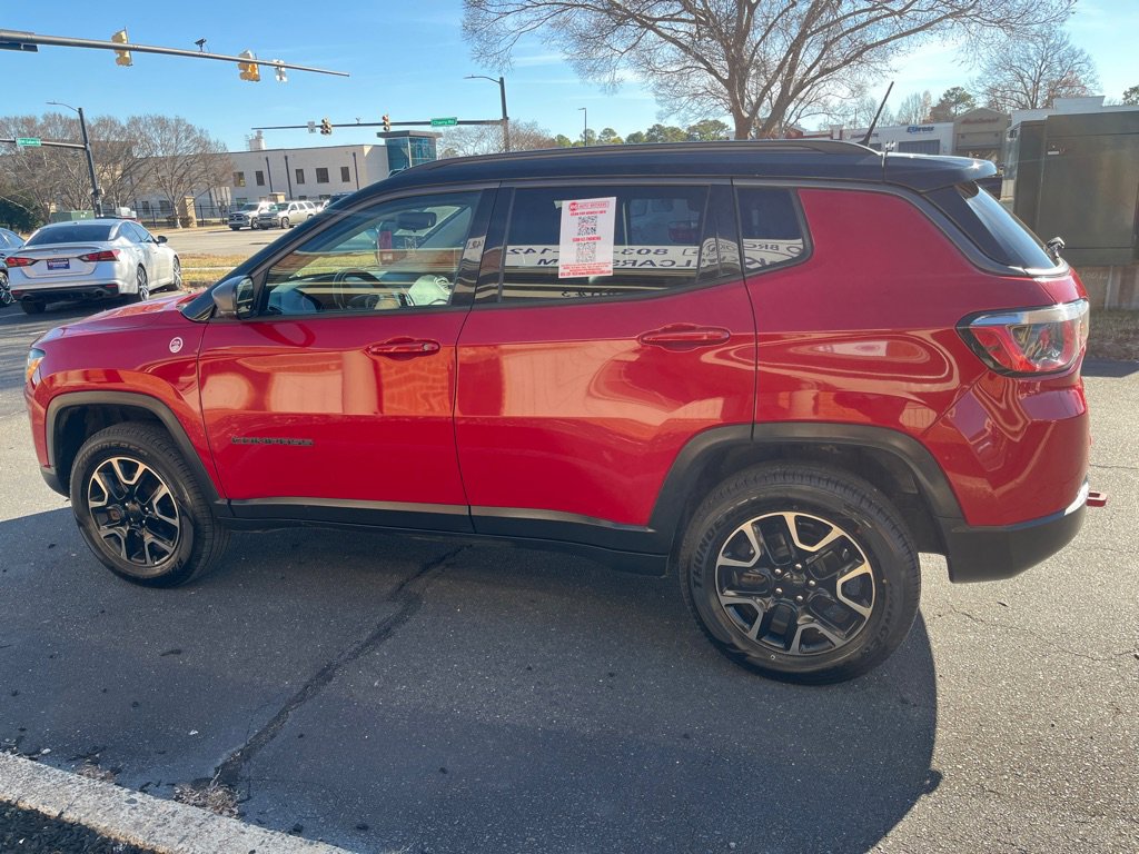 Used 2019 Jeep Compass Trailhawk AWD/4WD image 5
