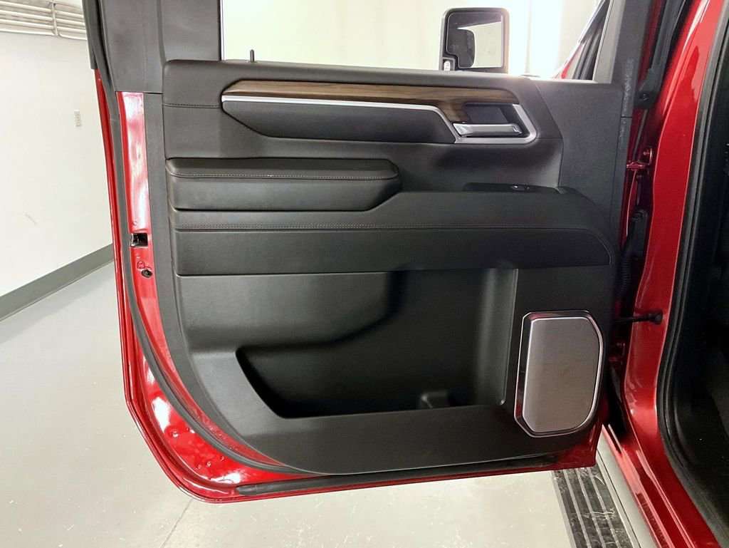 Certified 2025 Chevrolet Silverado 3500 High Country w/ High Country Premium Package image 20