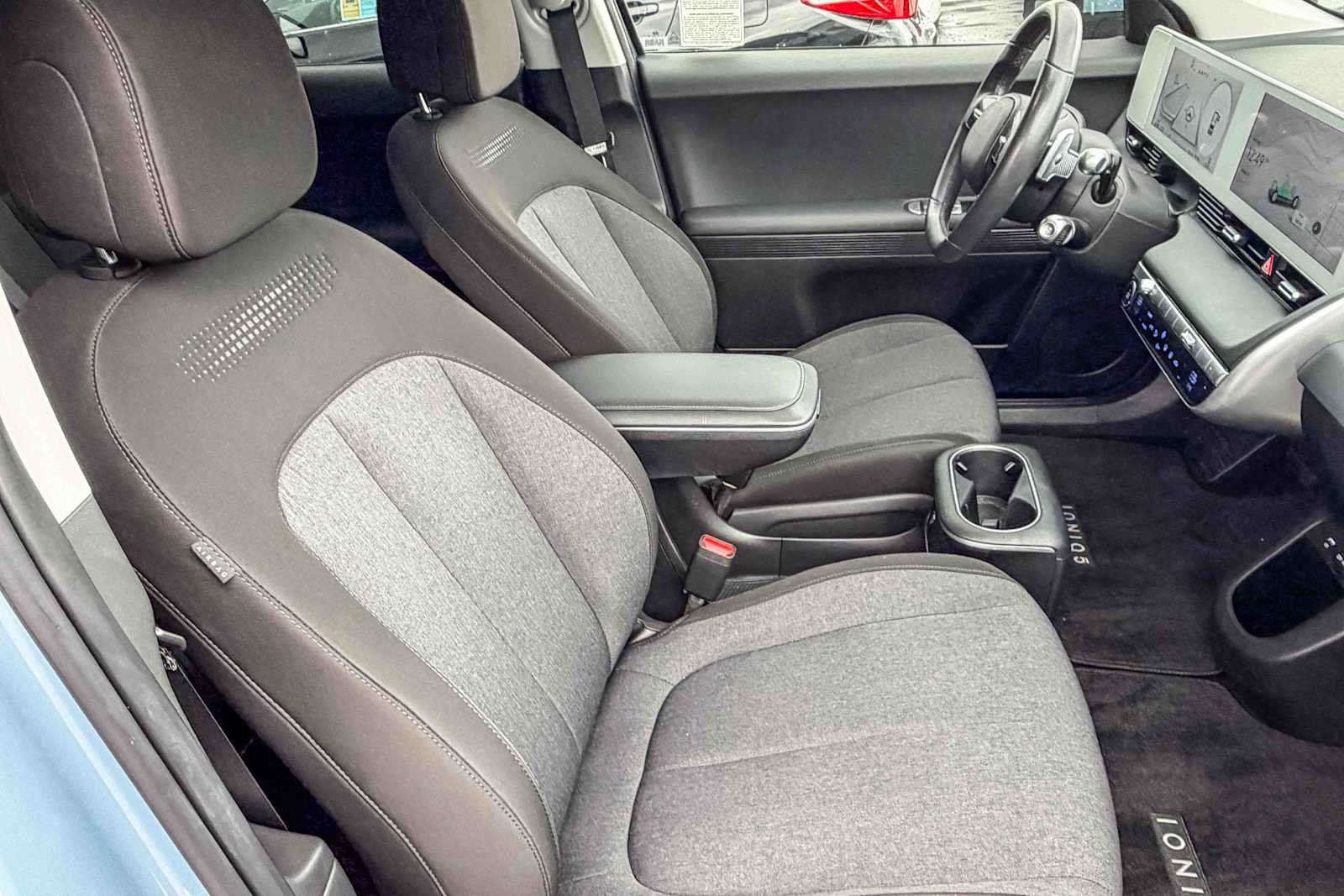 Used 2022 Hyundai Ioniq 5 SE w/ Cargo Package image 15