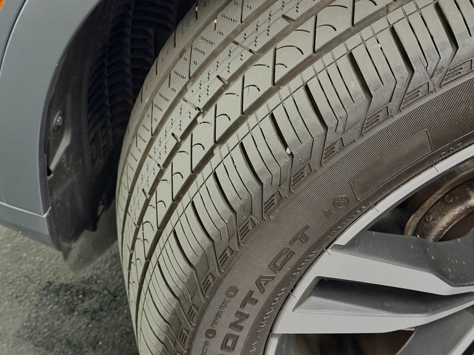 Used 2023 BMW X7 xDrive40i w/ M Sport Package image 19