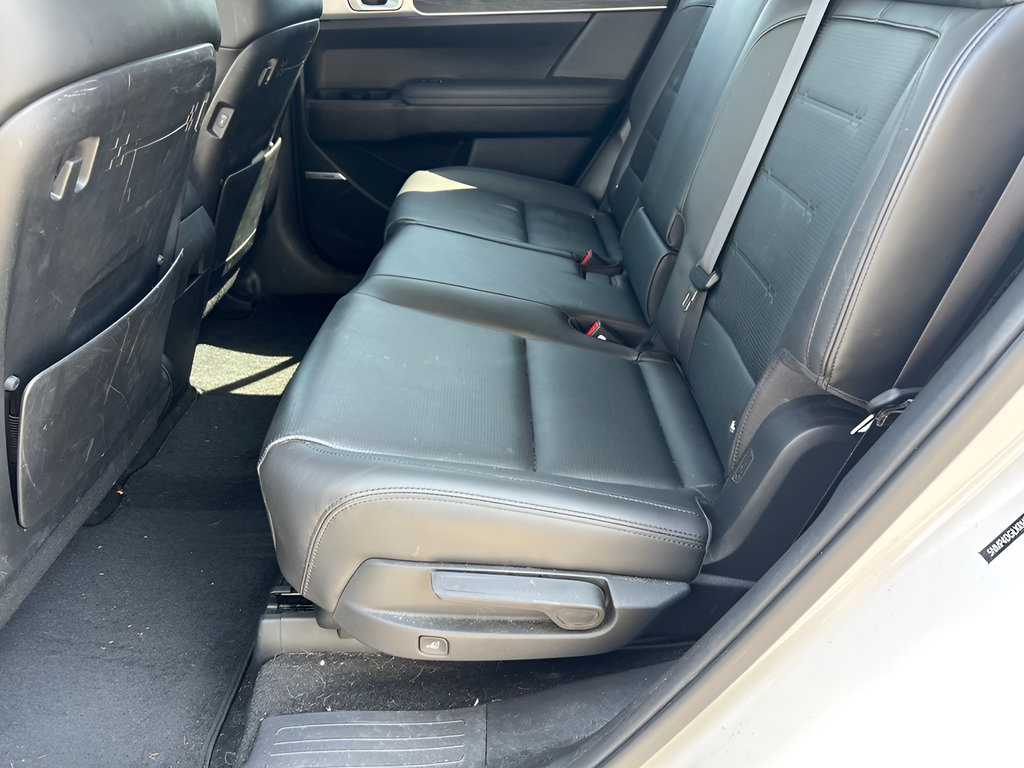 Used 2024 Hyundai Santa Fe Limited AWD/4WD image 12