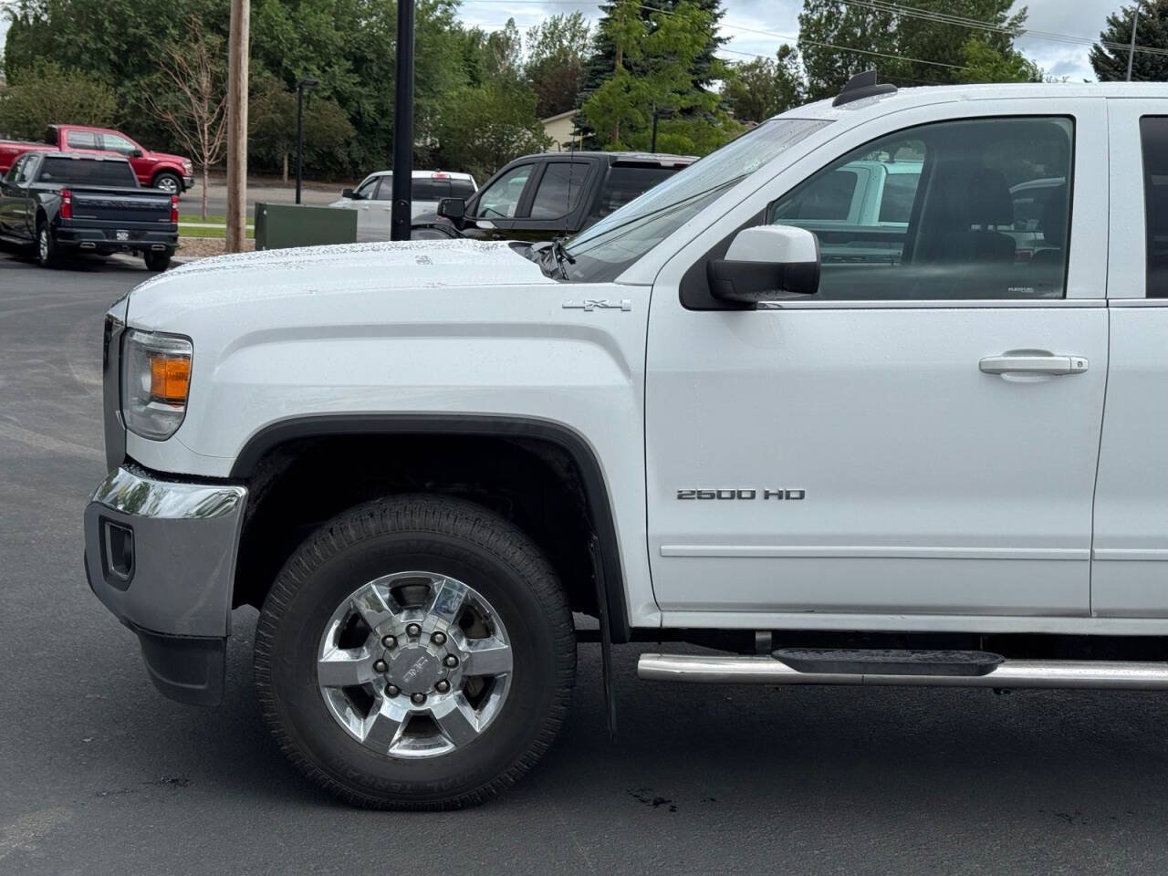 Used 2019 GMC Sierra 2500 SLE AWD/4WD image 4