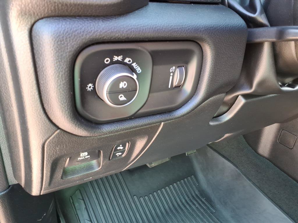 Used 2022 RAM 1500 Big Horn AWD/4WD image 22