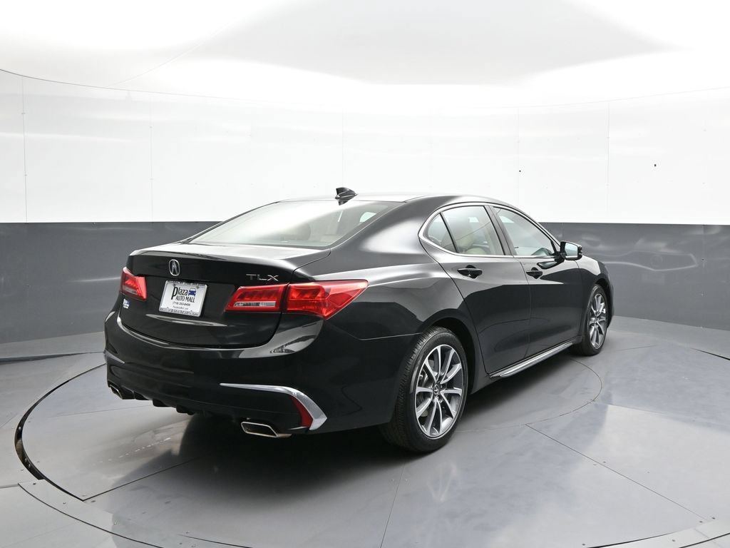 Used 2018 Acura TLX w/ Technology Package FWD image 6